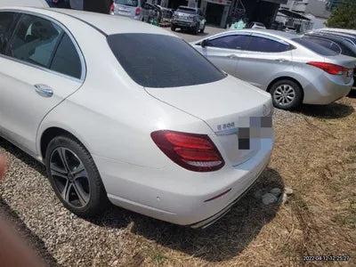 2018 Mercedes-Benz E 200 WDDZF4CB7JA379039 VIN:WDDZF4CB7JA379039