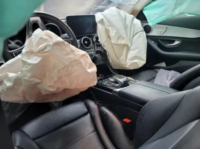 2015 Mercedes-Benz C 220 VIN: