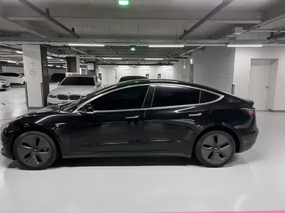 2019 Tesla Model 3 VIN: