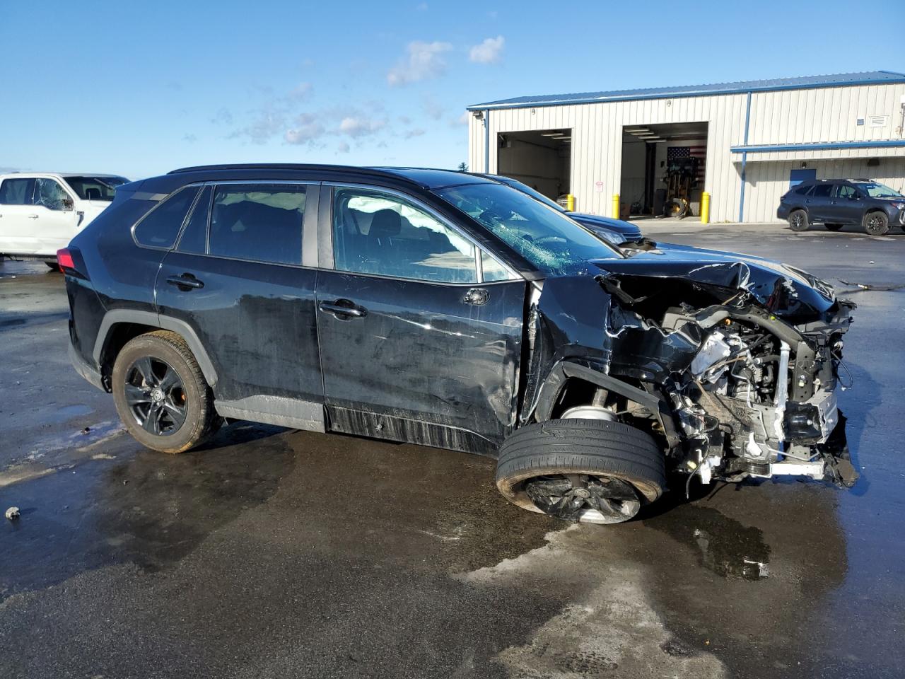 2024 TOYOTA RAV4 XLE VIN:2T3P1RFV4RC401631