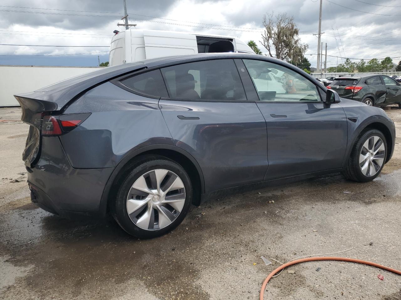 2023 TESLA MODEL Y  VIN:7SAYGDEEXPA200339