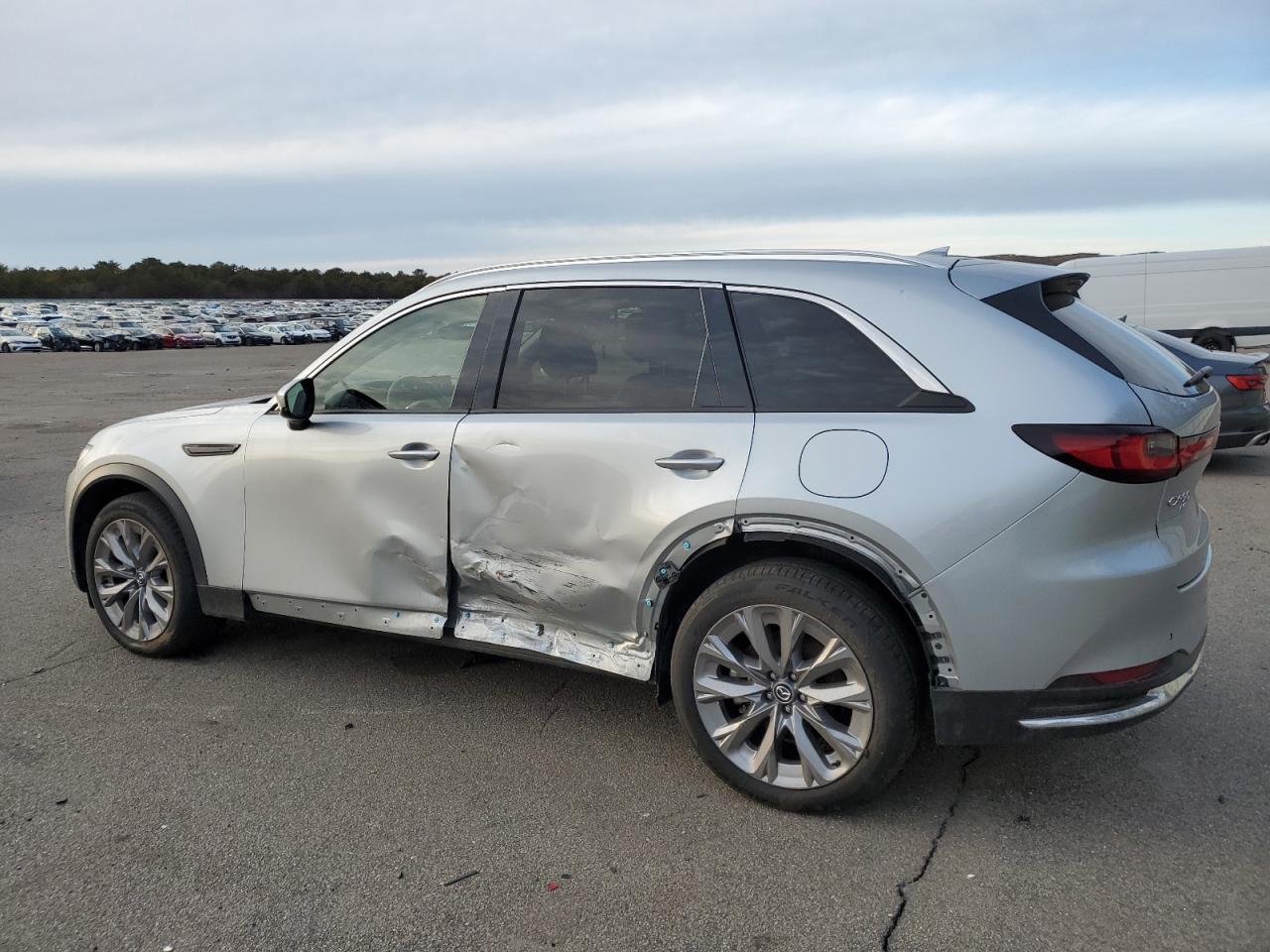 2024 MAZDA CX-90 PREMIUM VIN:JM3KKDHD0R1122079