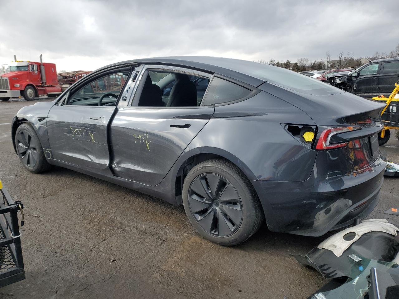 2024 TESLA MODEL 3  VIN:5YJ3E1EA7RF721243