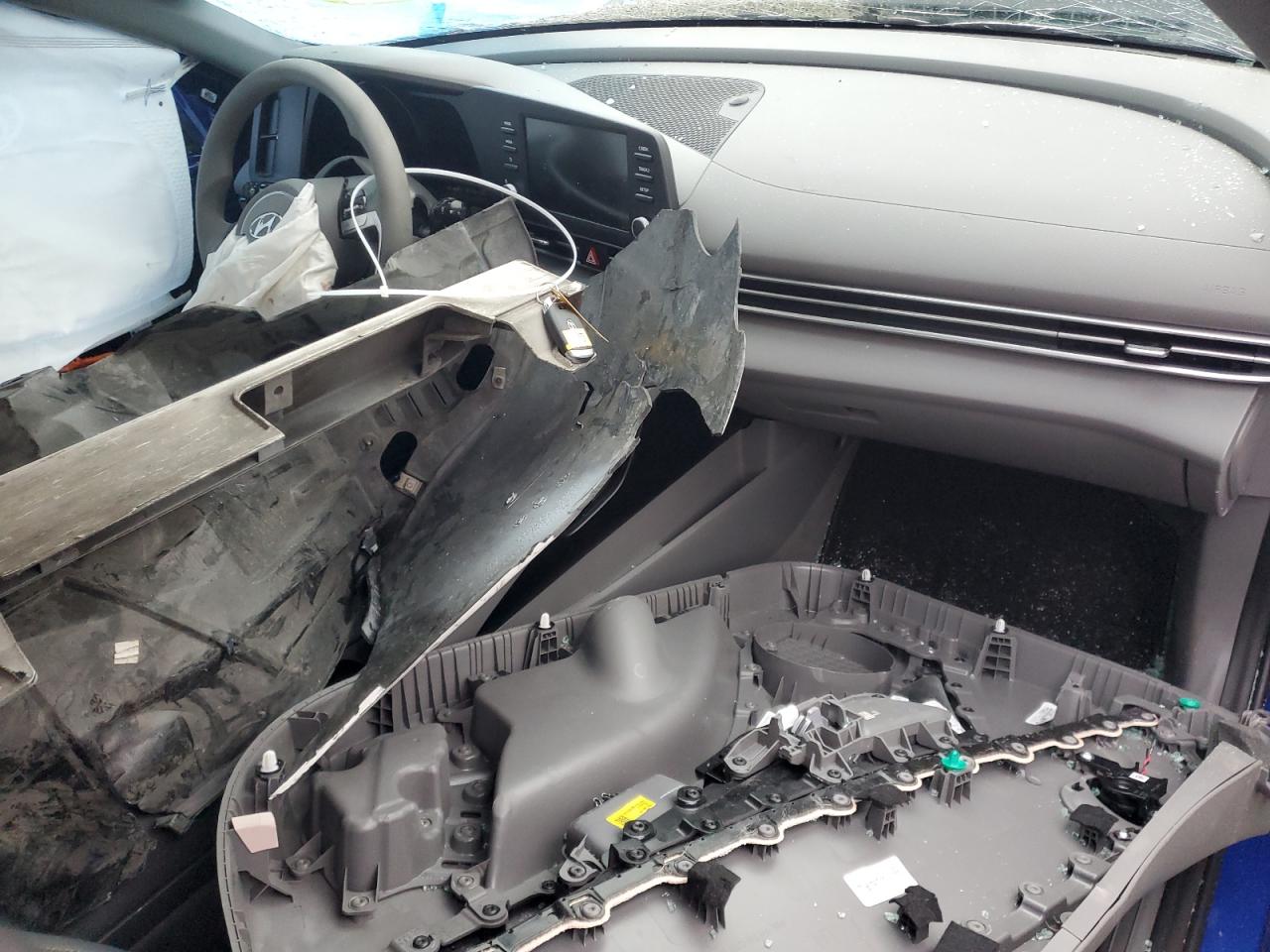 2023 HYUNDAI ELANTRA SEL VIN:5NPLM4AG1PH105213