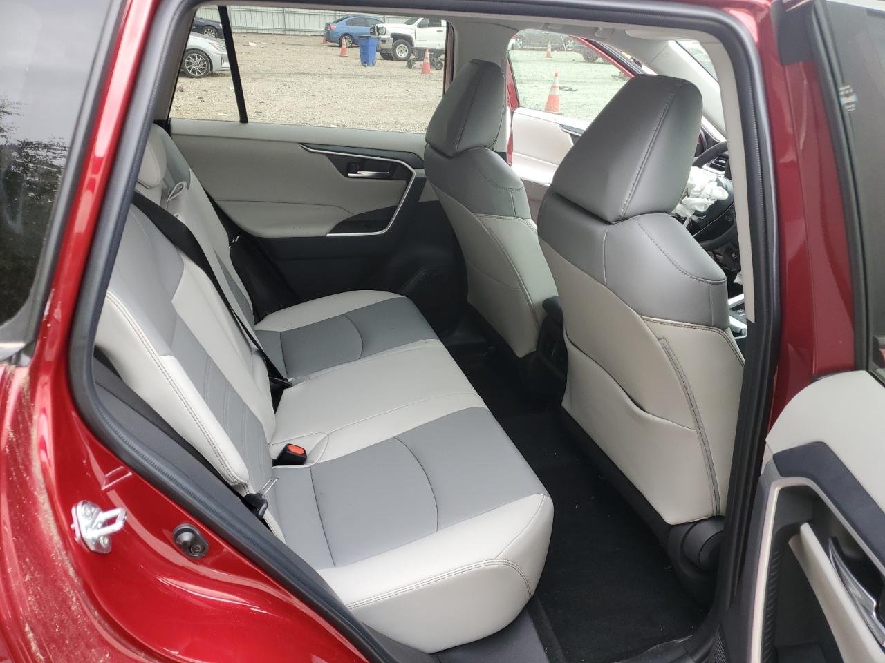 2022 TOYOTA RAV4 XLE PREMIUM VIN:2T3C1RFV8NW191719