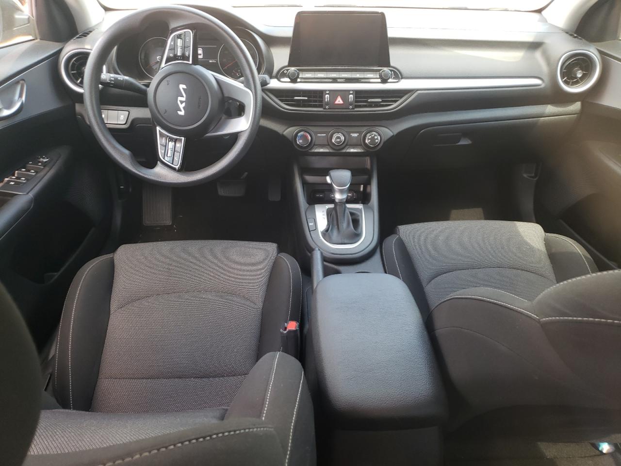 2024 KIA FORTE LX VIN:3KPF24ADXRE705213