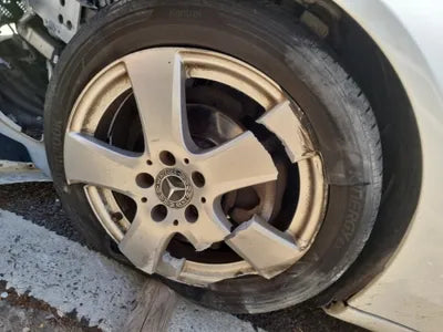 2017 Mercedes-Benz C 200 VIN: