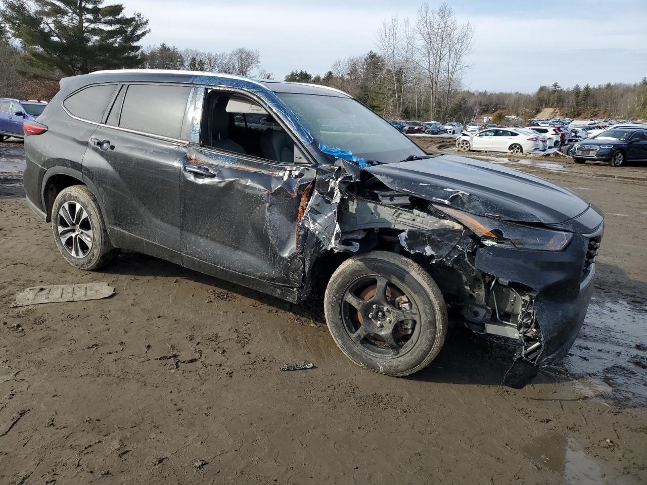 2022 TOYOTA HIGHLANDER XLE VIN:5TDGZRAH3NS111837