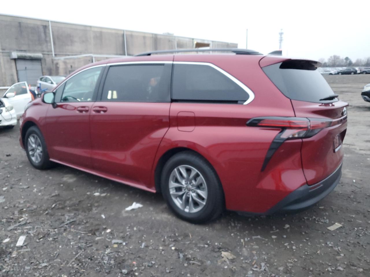 2022 TOYOTA SIENNA LE VIN:5TDKRKEC3NS089922