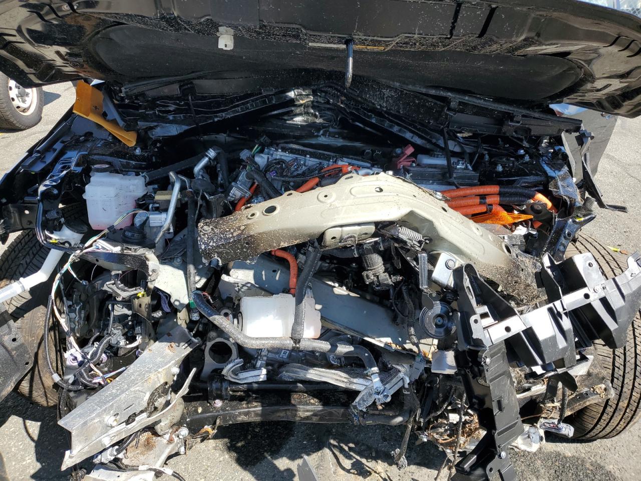 2024 TOYOTA BZ4X XLE VIN:JTMABACA1RA068341