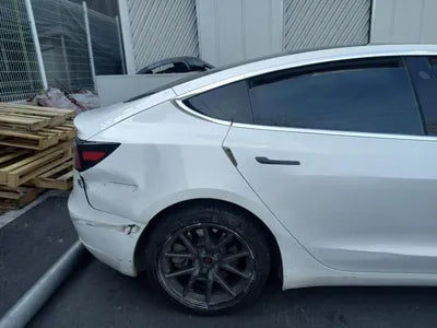 2019 Tesla Model 3 5YJ3E1EB7LF585194 VIN:5YJ3E1EB7LF585194