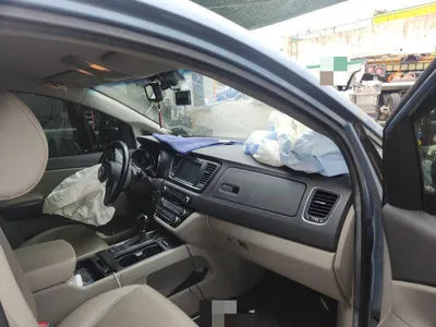 2015 Kia Carnival VIN: