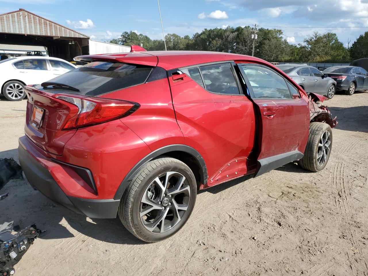 2022 TOYOTA C-HR XLE VIN:NMTKHMBX1NR145439
