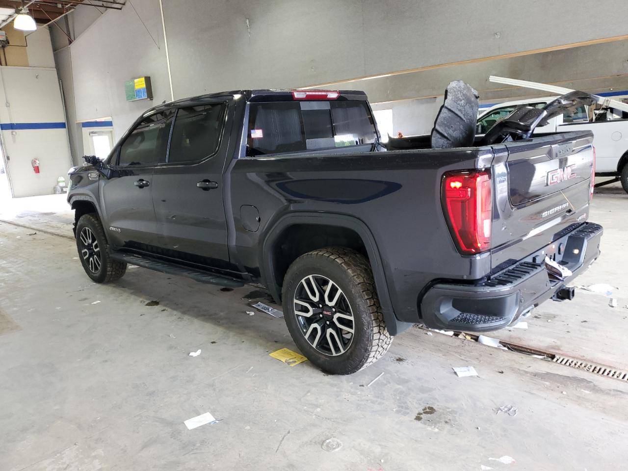 2023 GMC SIERRA K1500 AT4 VIN:1GTUUEE84PZ105390
