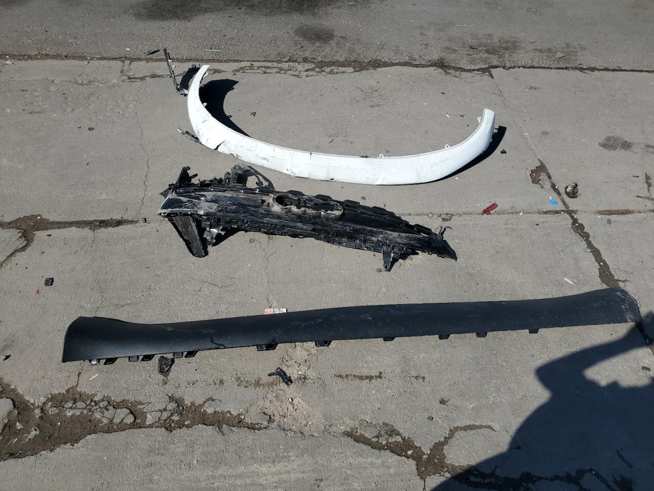 2024 AUDI Q8 E-TRON PREMIUM VIN:WA14AAGE2RB019540