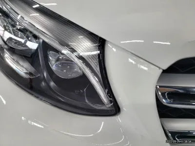 2019 Mercedes-Benz GLC 300 VIN: