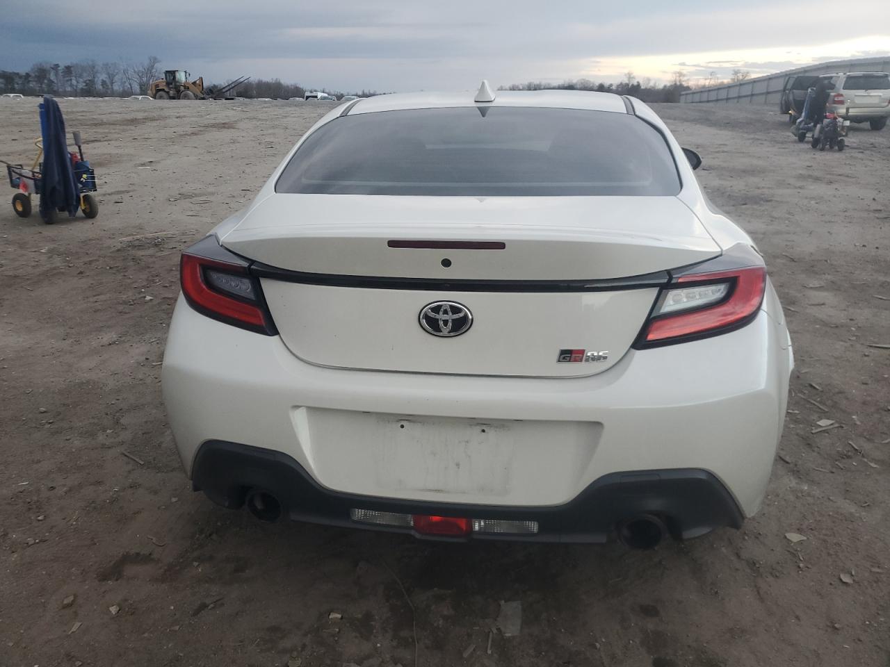 2024 TOYOTA GR 86  VIN:JF1ZNBB11R9755697