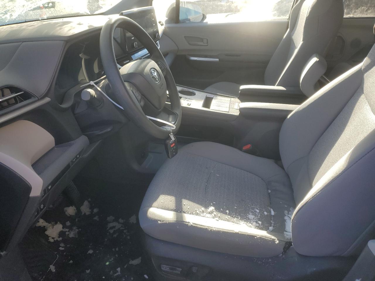 2024 TOYOTA SIENNA LE VIN:3CZRZ2H52RM736564