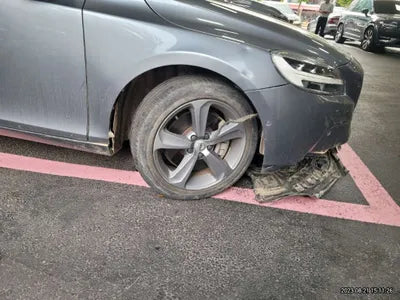 2017 Volvo V40 YV1MV79K0H2407653 VIN:YV1MV79K0H2407653