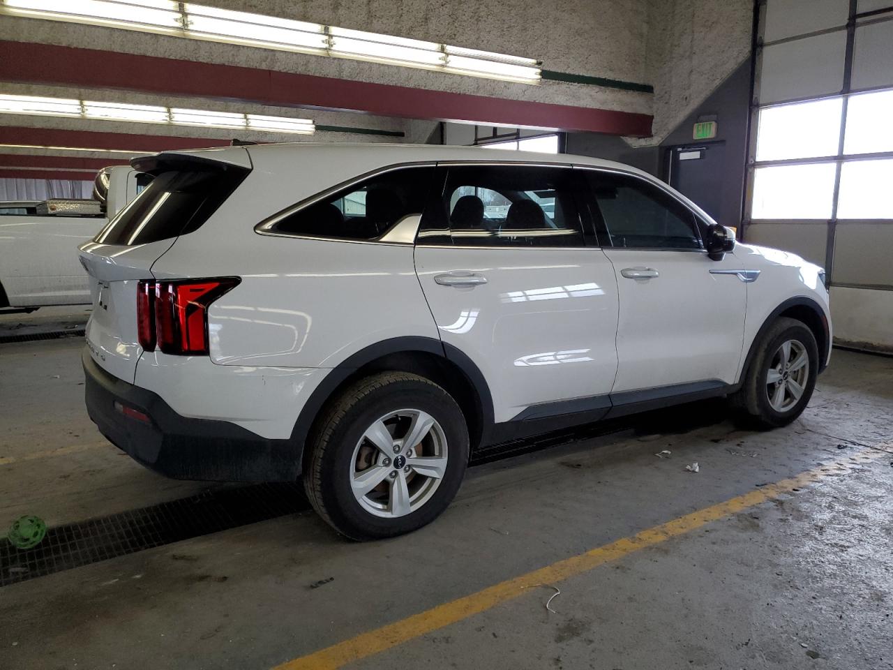 2022 KIA SORENTO LX VIN:5XYRGDLC7NG114210