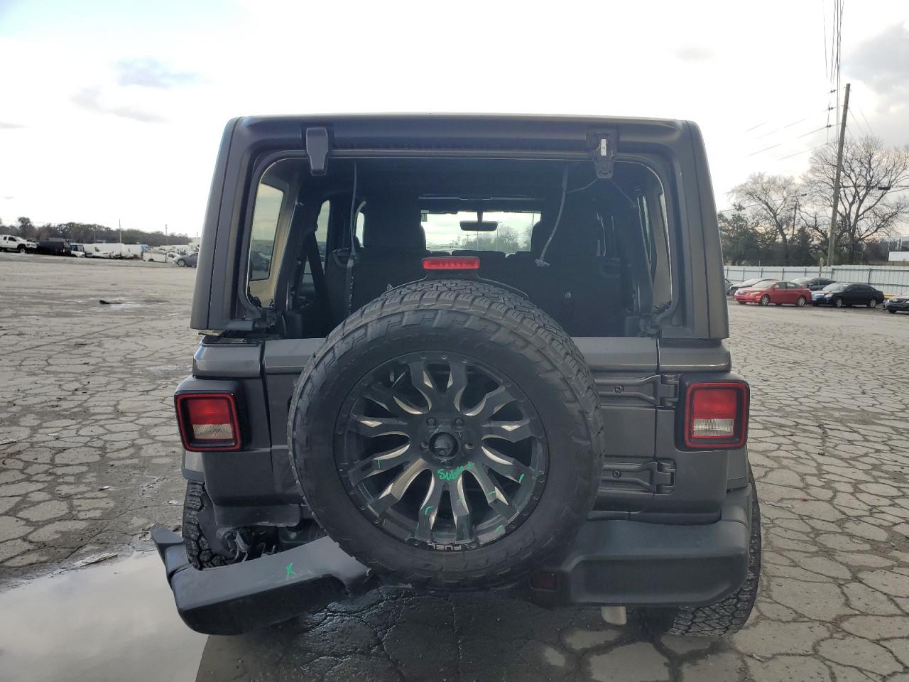 2022 JEEP WRANGLER UNLIMITED SAHARA VIN:1C4HJXEG9NW269598