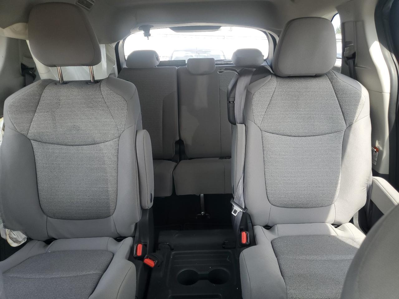 2022 TOYOTA SIENNA LE VIN:5TDKRKEC9NS088399