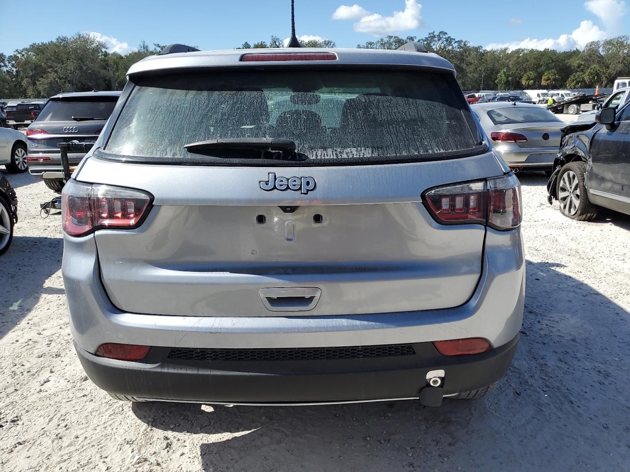 2022 JEEP COMPASS LATITUDE LUX VIN:3C4NJDFB8NT125972