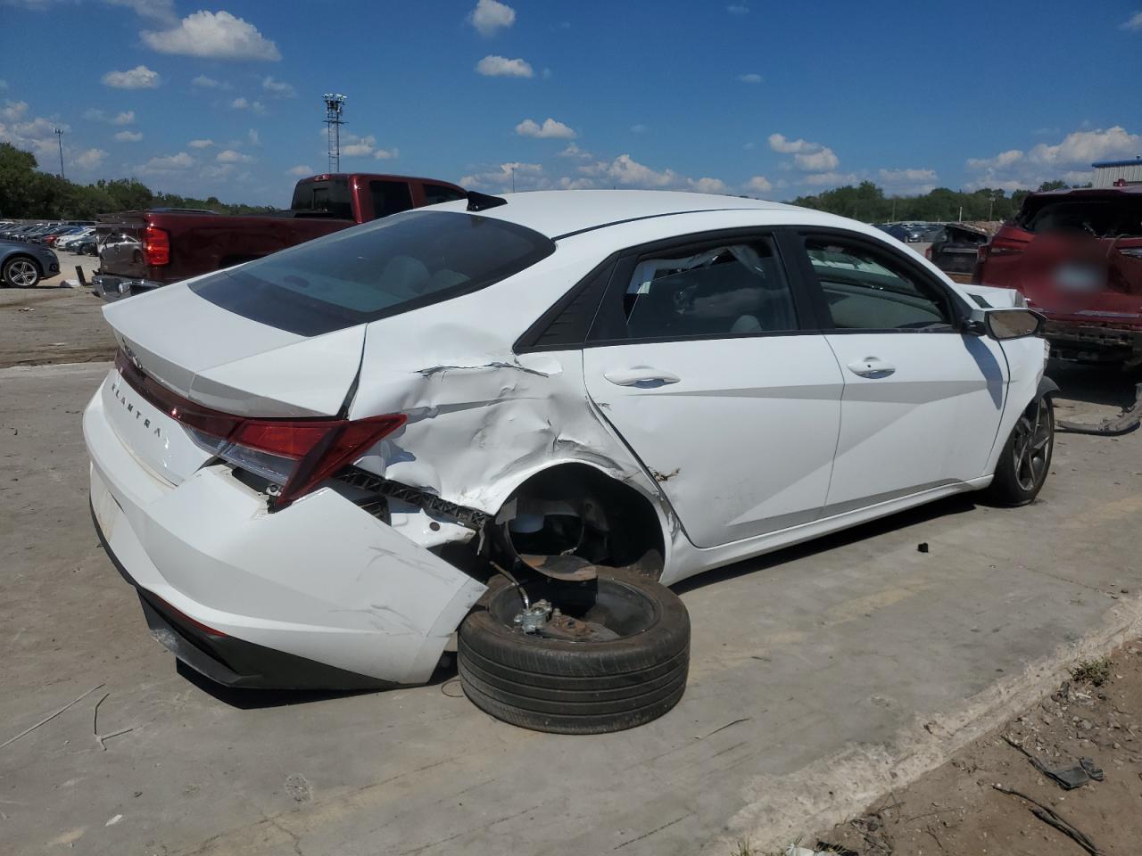 2023 HYUNDAI ELANTRA SEL VIN:5NPLS4AG2PH113875