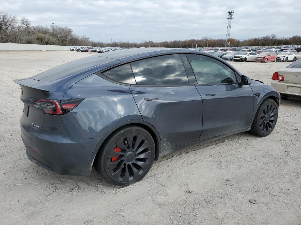 2023 TESLA MODEL Y  VIN:7SAYGDEF9PF844524