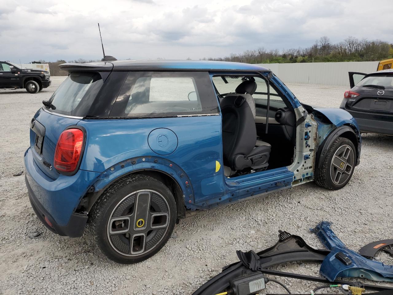 2022 MINI COOPER SE VIN:WMW13DJ04N2P69787