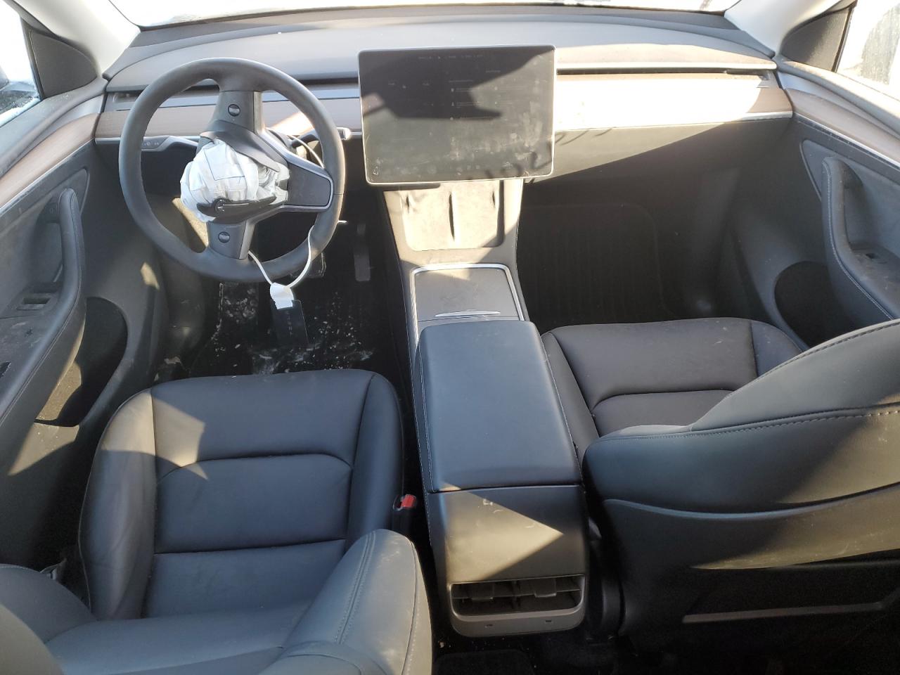 2024 TESLA MODEL Y  VIN:7SAYGDED3RF051964