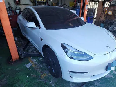 2020 Tesla Model 3 VIN: