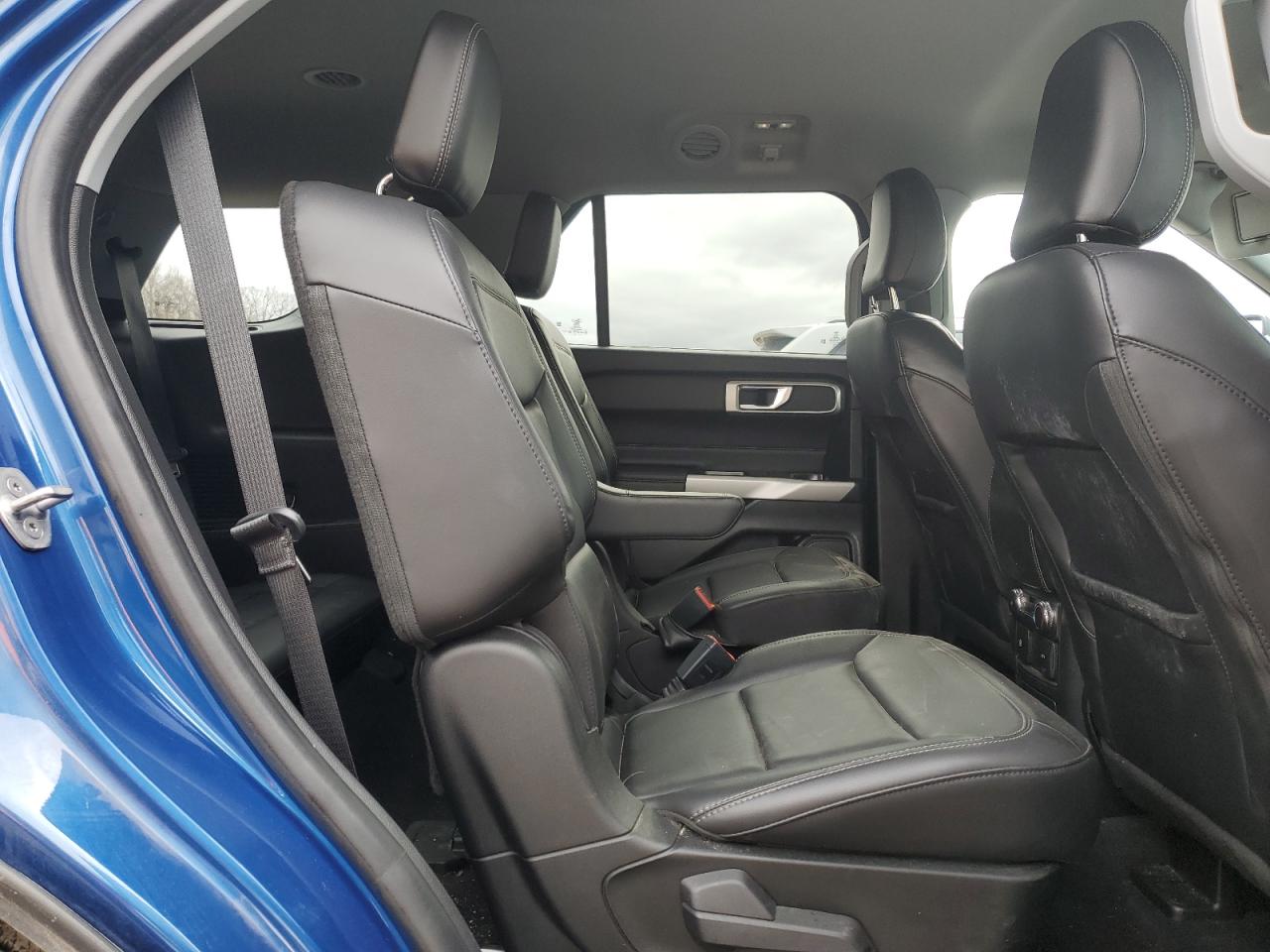 2022 FORD EXPLORER XLT VIN:1FMSK8DH7NGA62104