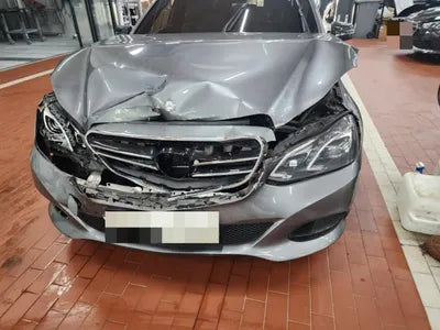 2015 Mercedes-Benz E 220 VIN: