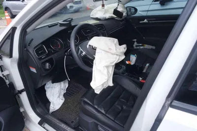 2015 Volkswagen Golf WVWZZZAUZGW124472 VIN:WVWZZZAUZGW124472