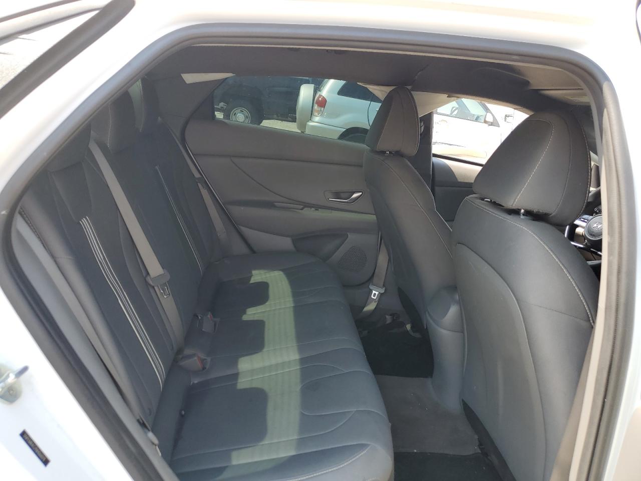 2022 HYUNDAI ELANTRA SEL VIN:5NPLM4AG7NH066074