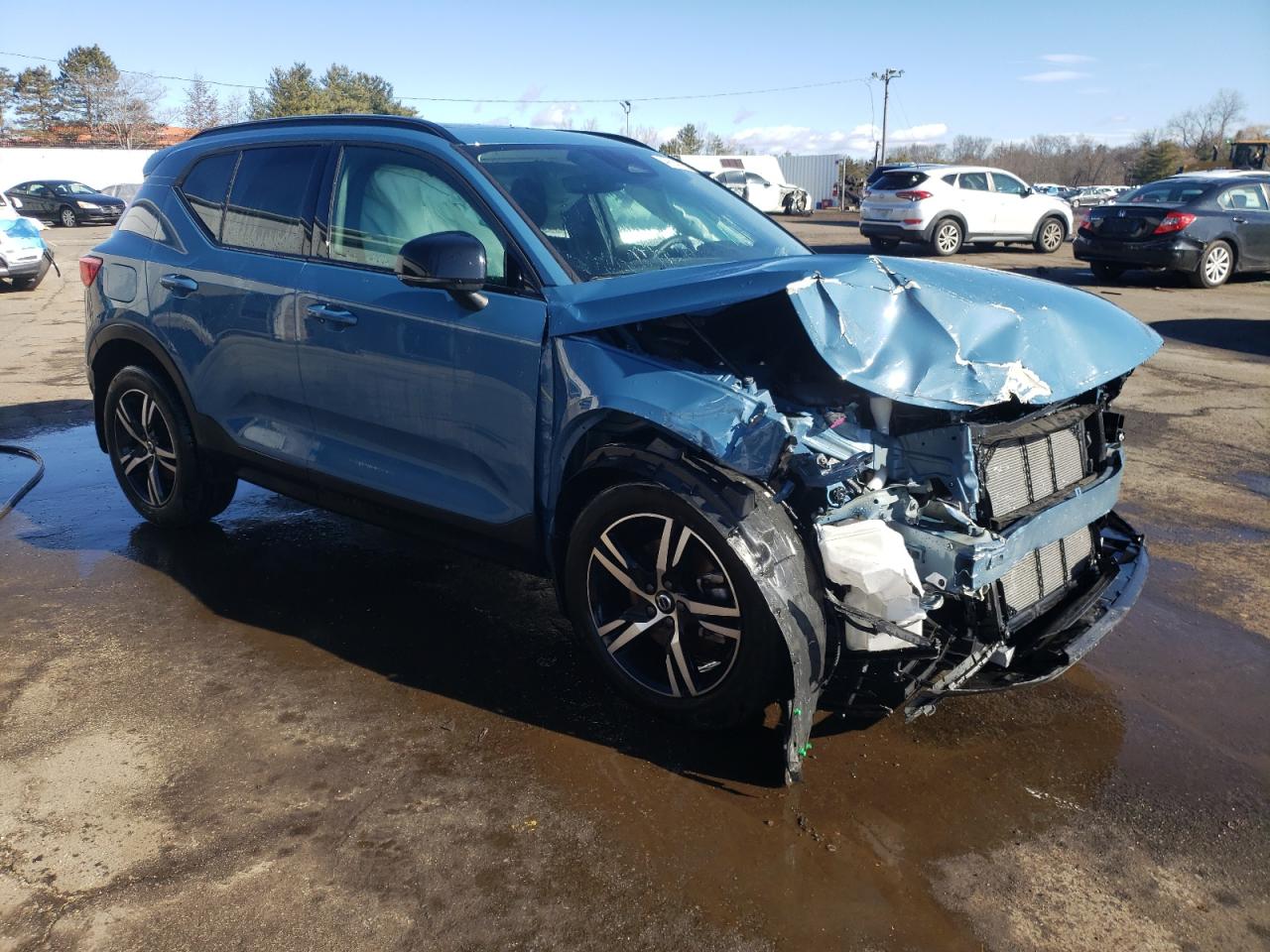 2024 VOLVO XC40 CORE VIN:YV4L12UK3R2208017