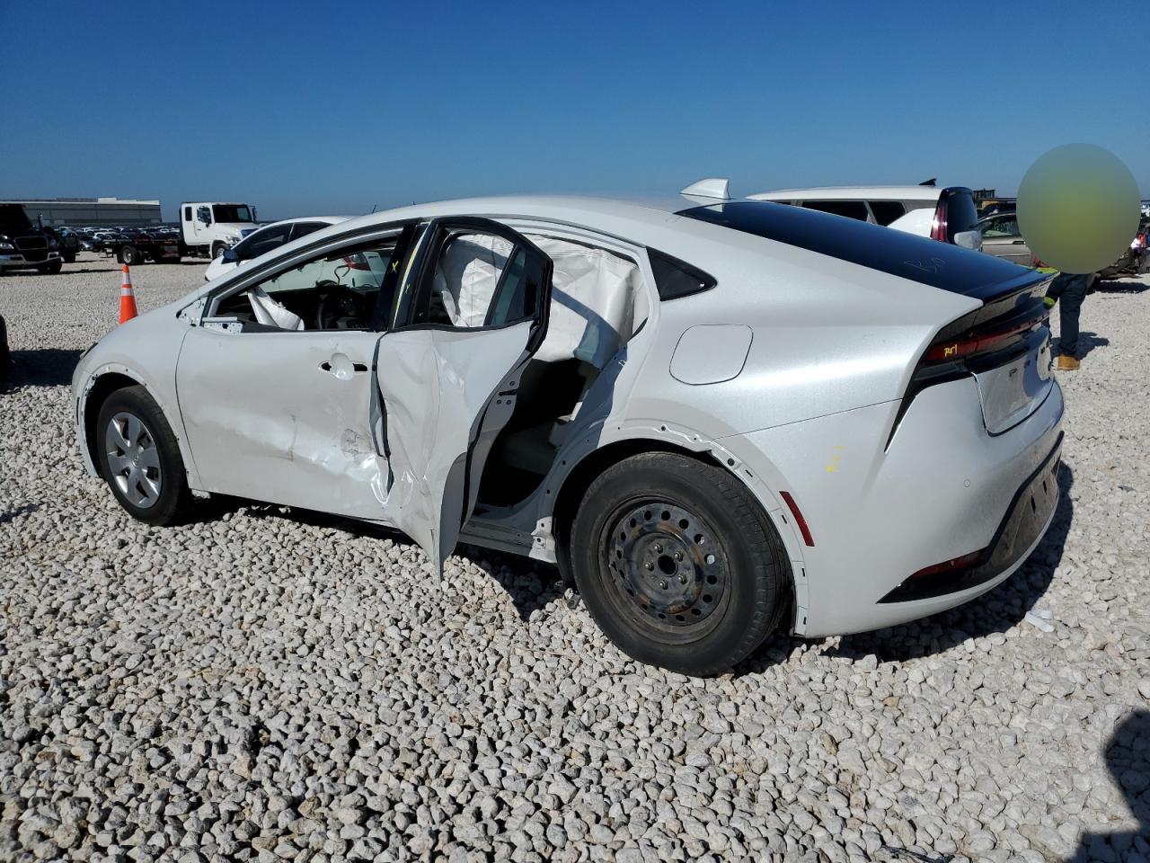 2023 TOYOTA PRIUS LE VIN:JTDACAAU6P3011869