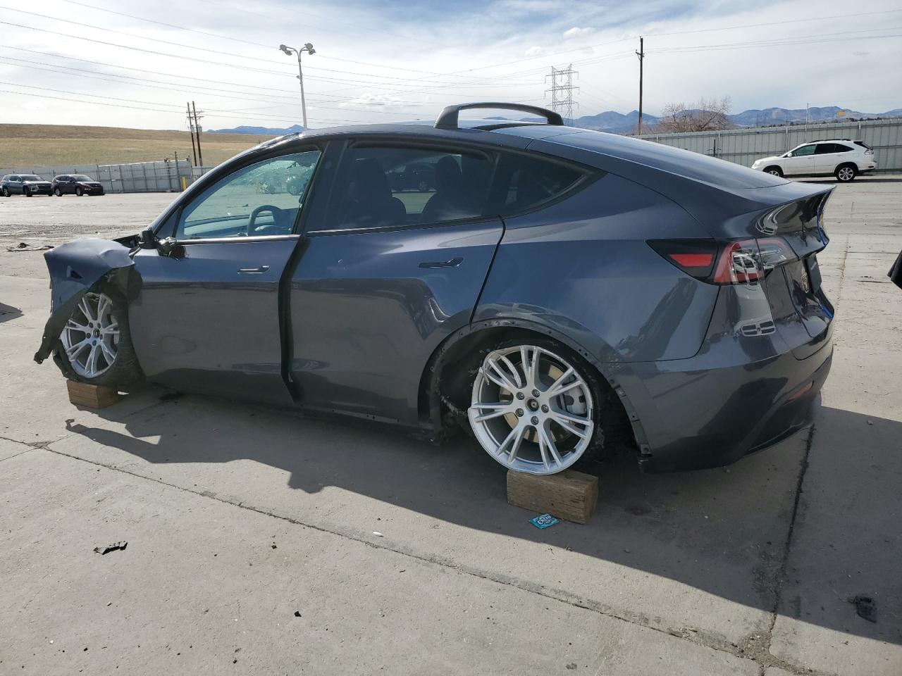2023 TESLA MODEL Y  VIN:7SAYGAEE4PF873757