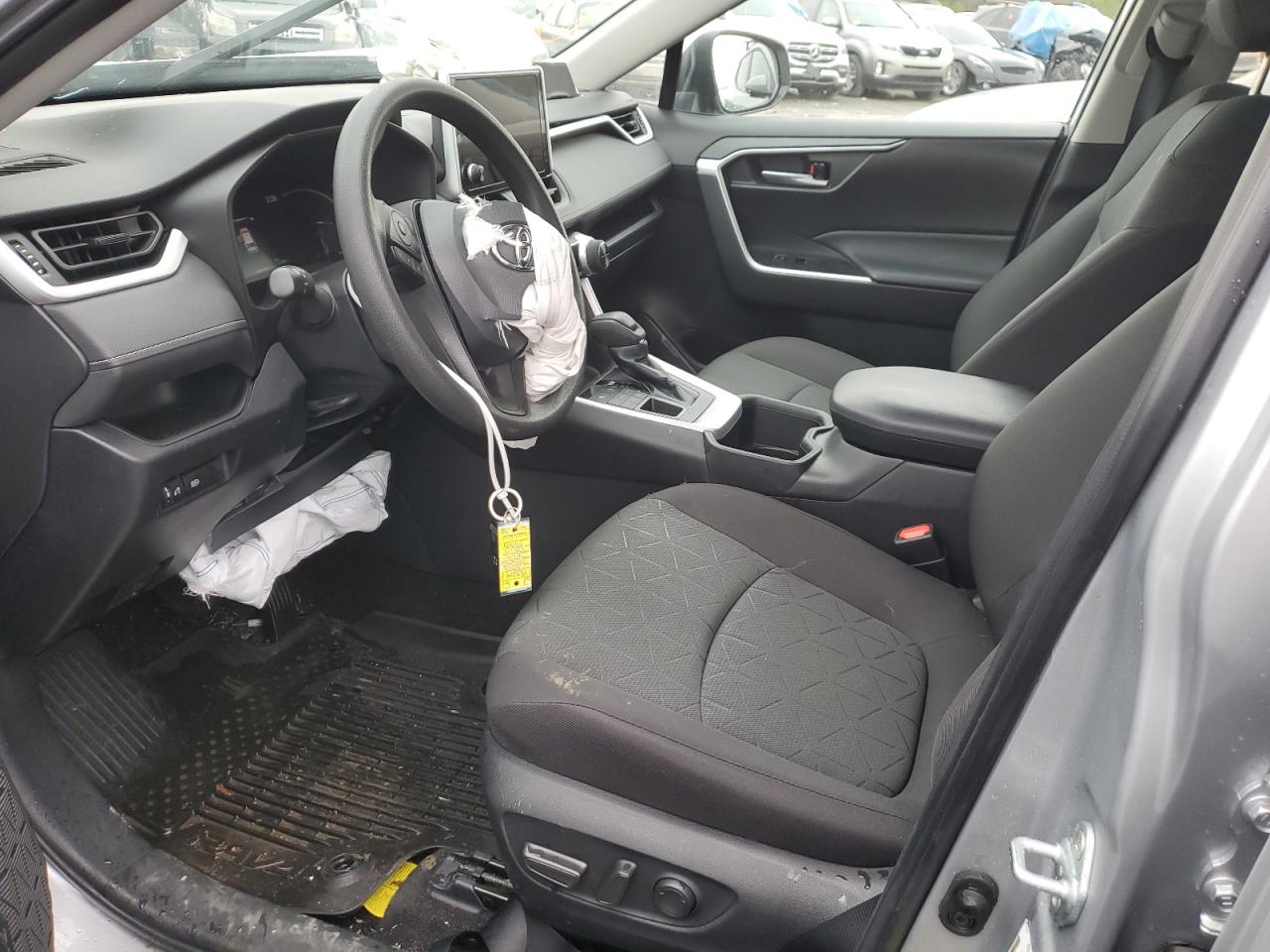 2023 TOYOTA RAV4 XLE VIN:2T3P1RFV1PW366753