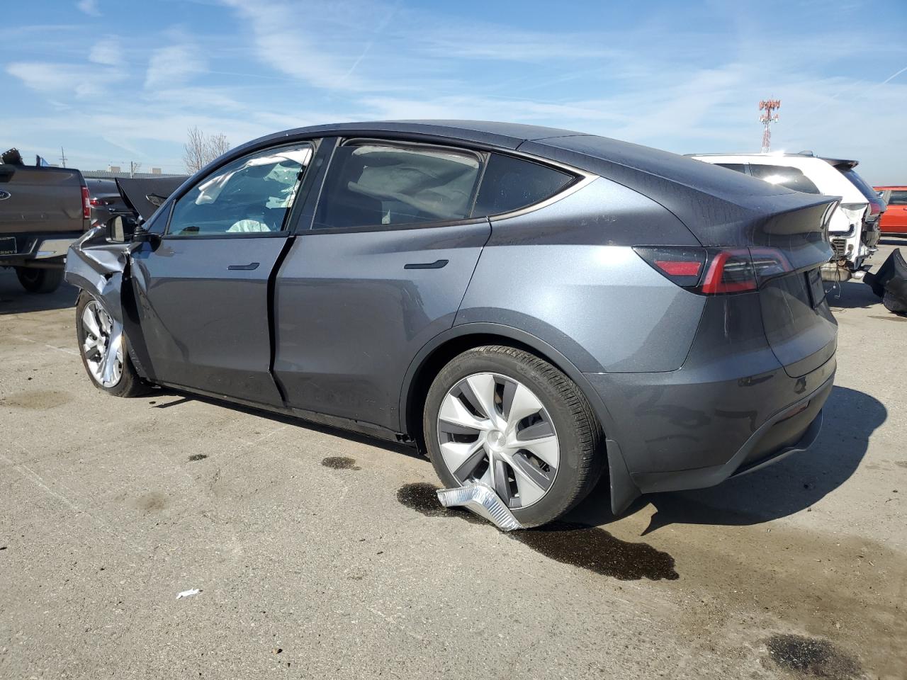 2023 TESLA MODEL Y  VIN:7SAYGDEE3PA211165