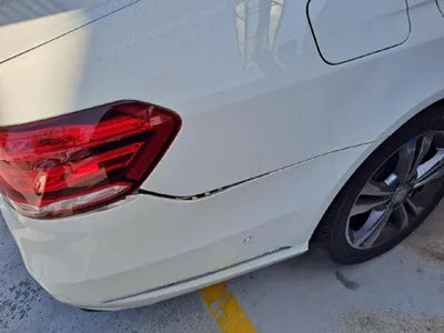 2015 Mercedes-Benz E 200 VIN: