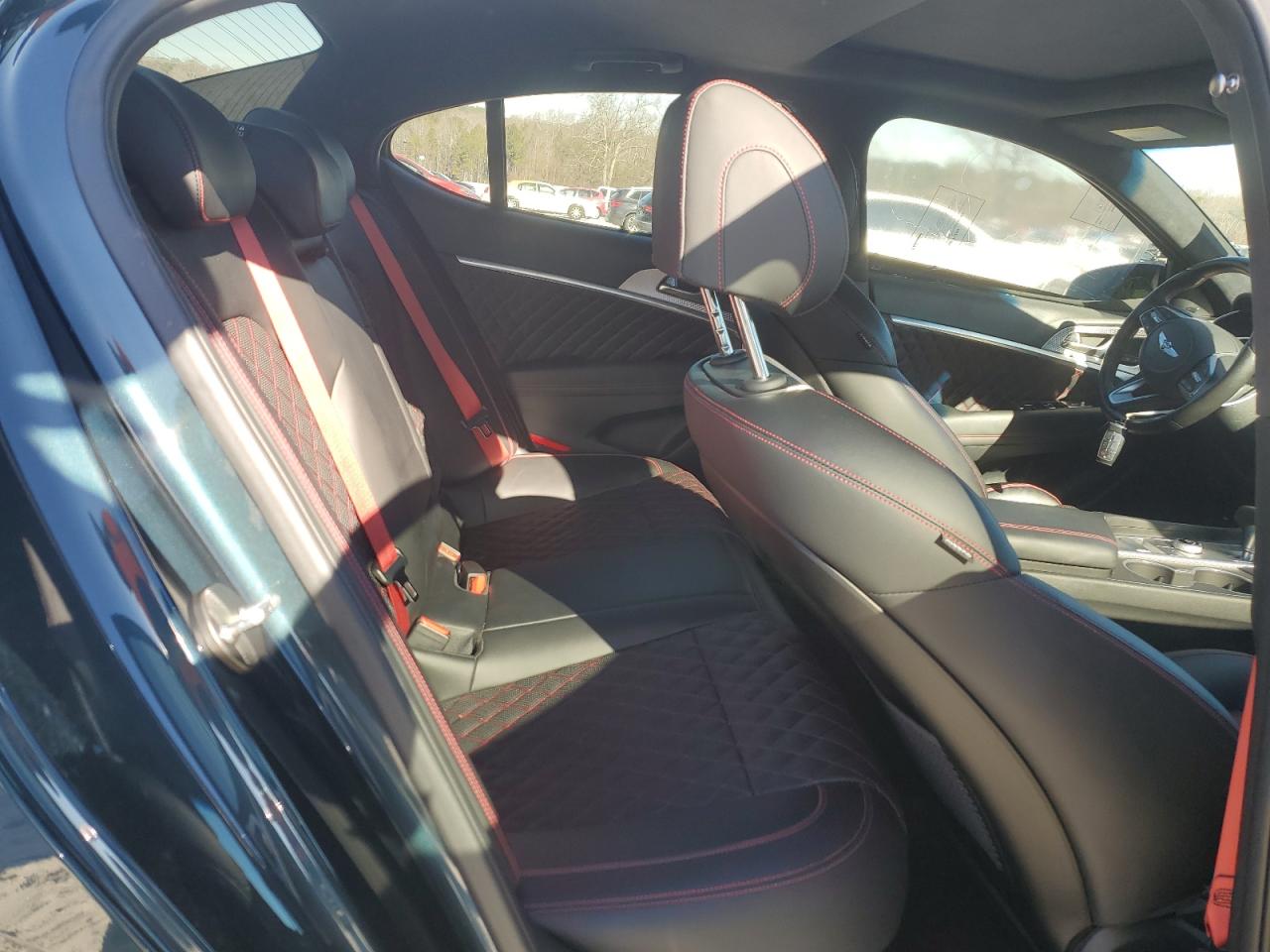 2022 GENESIS G70 BASE VIN:KMTG54TE2NU103064