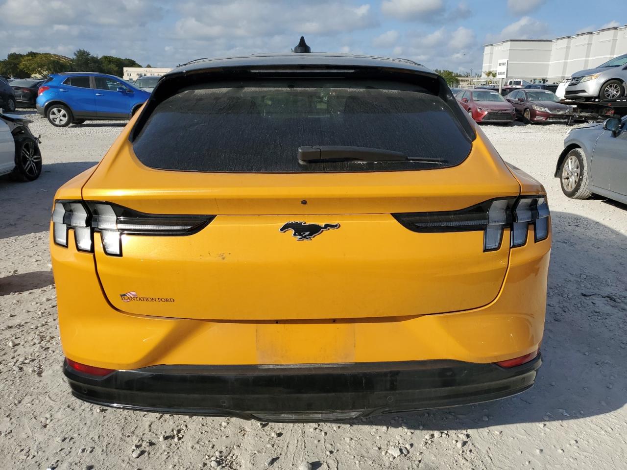 2022 FORD MUSTANG MACH-E PREMIUM VIN:3FMTK3RM1NMA56723
