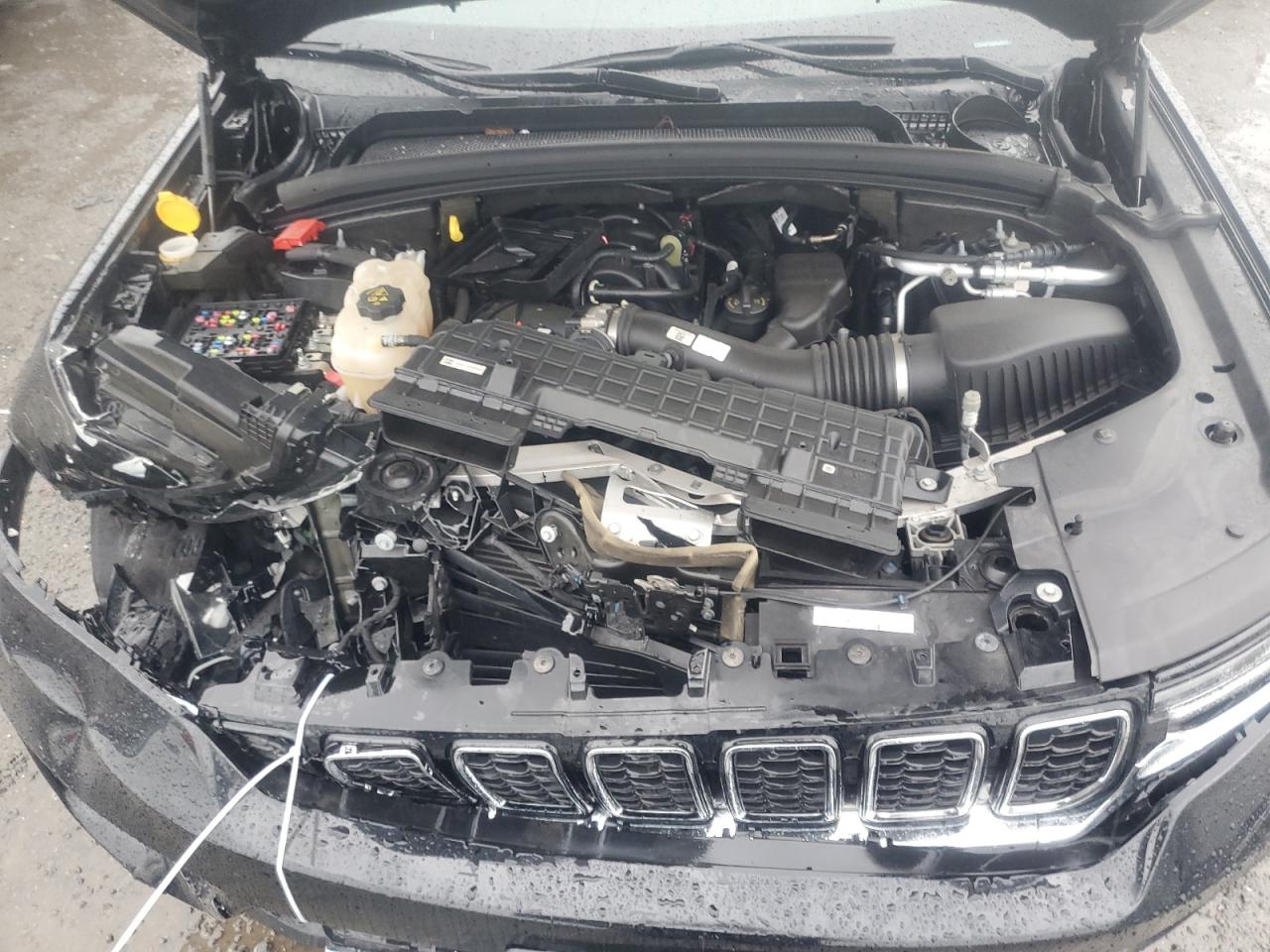 2022 JEEP GRAND CHEROKEE LIMITED VIN:1C4RJHBG5N8558075