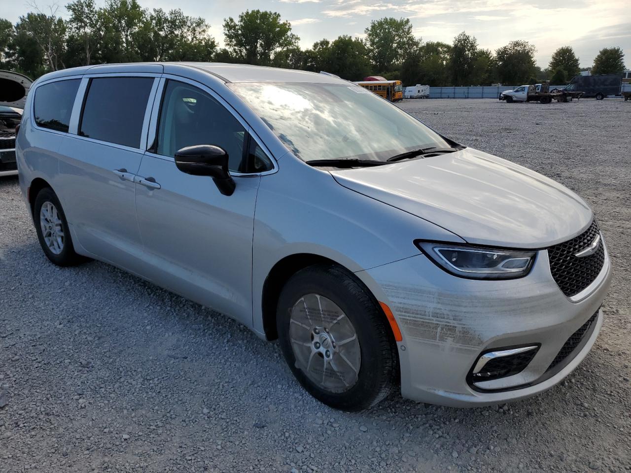2024 CHRYSLER PACIFICA TOURING L VIN:2C4RC1BG1RR168585