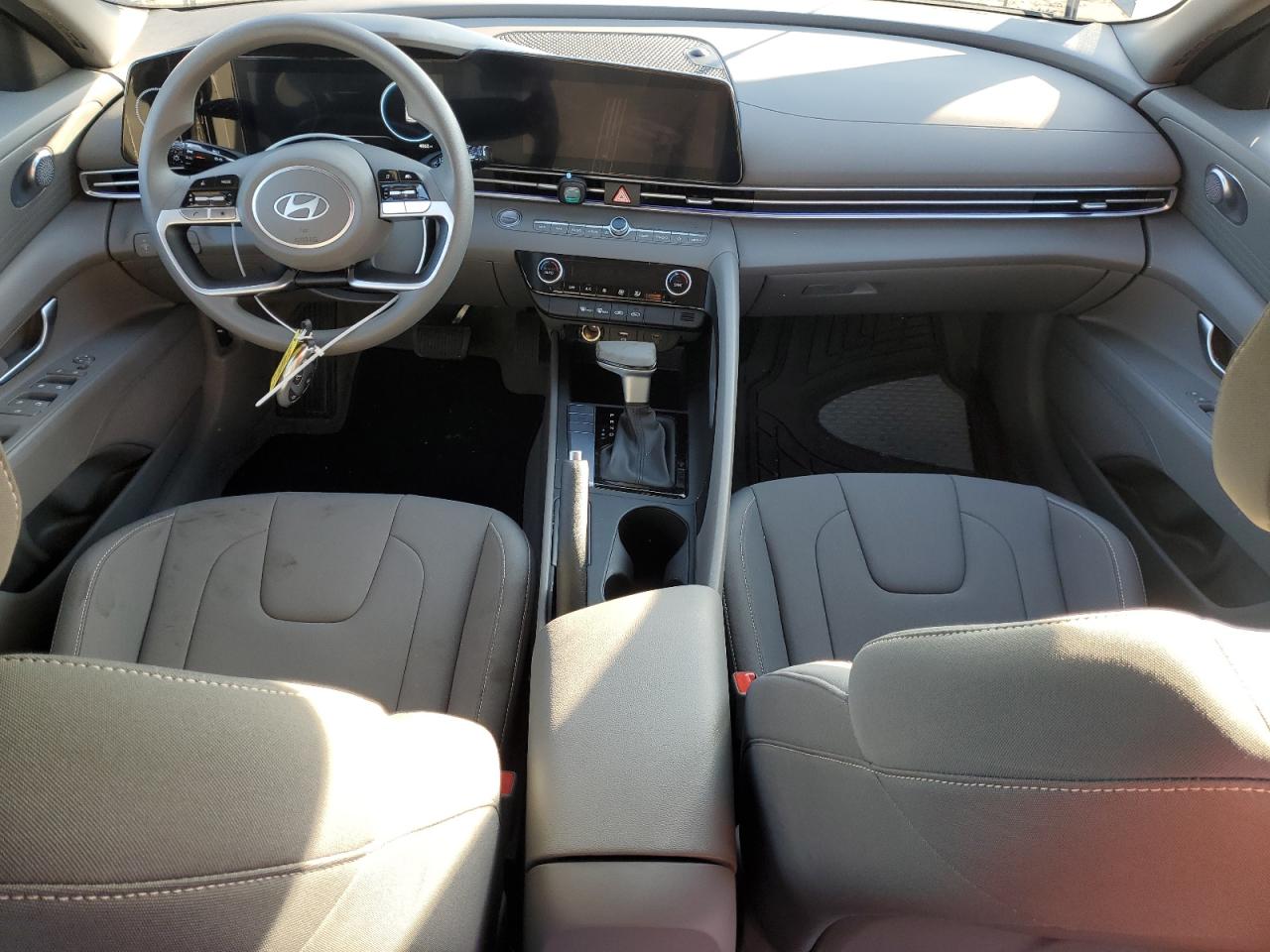 2024 HYUNDAI ELANTRA SEL VIN:KMHLM4DG8RU733219