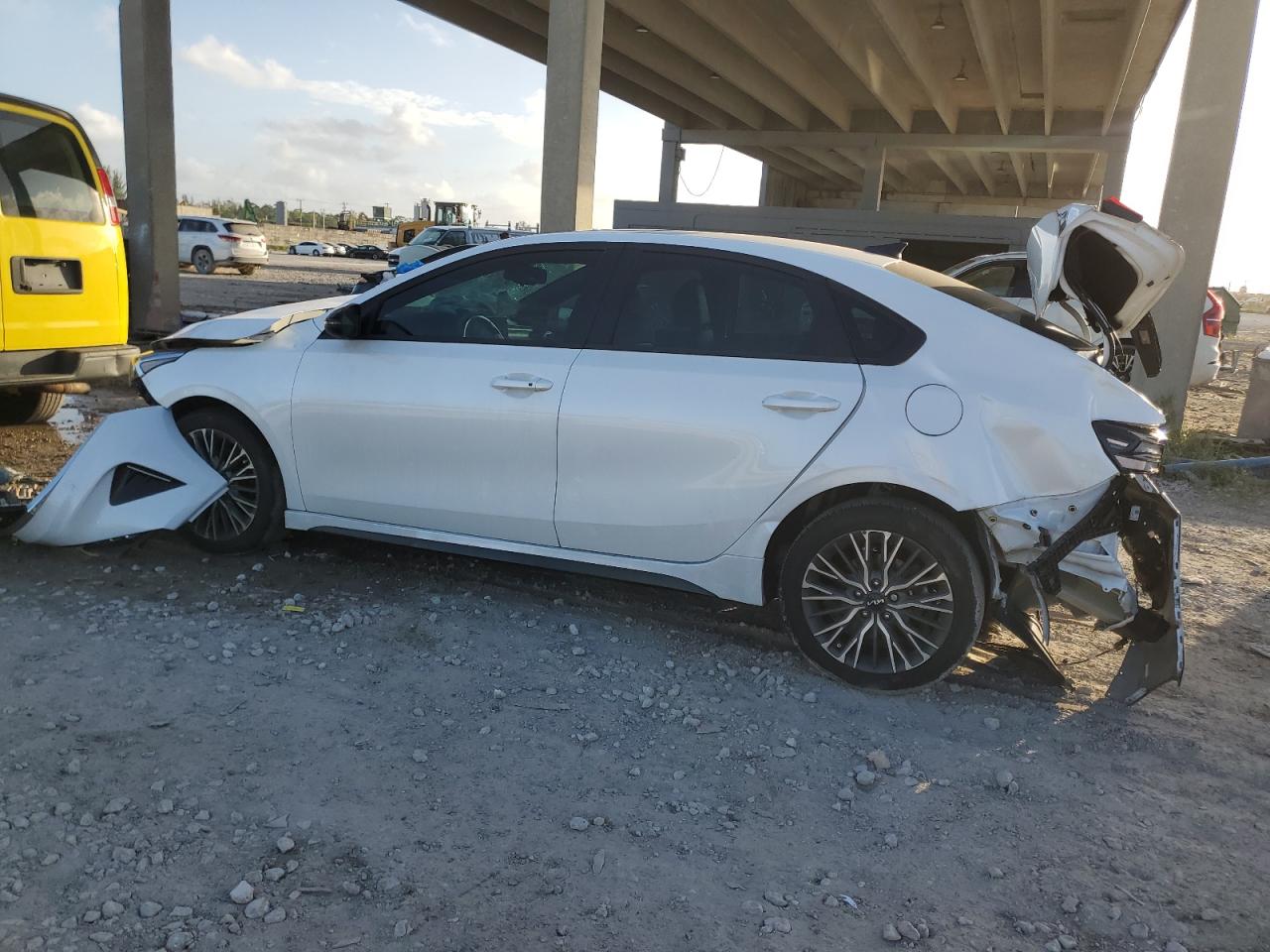 2023 KIA FORTE GT LINE VIN:3KPF54AD2PE656934