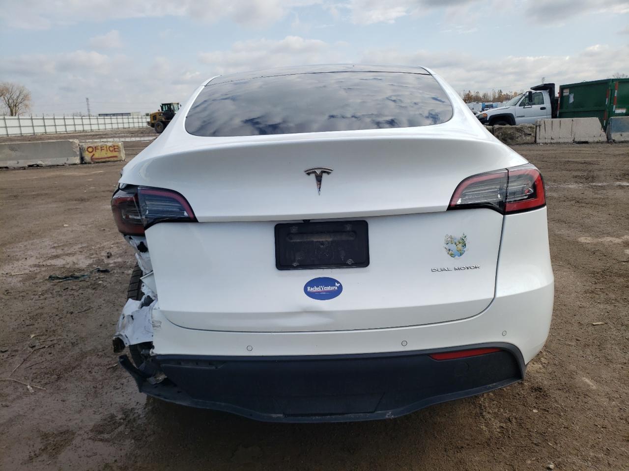2022 TESLA MODEL Y  VIN:7SAYGAEE1NF383449