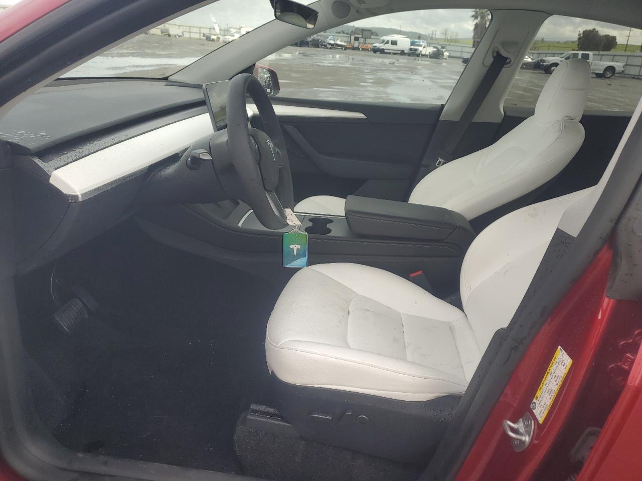 2024 TESLA MODEL Y  VIN:7SAYGAEE0RF994823